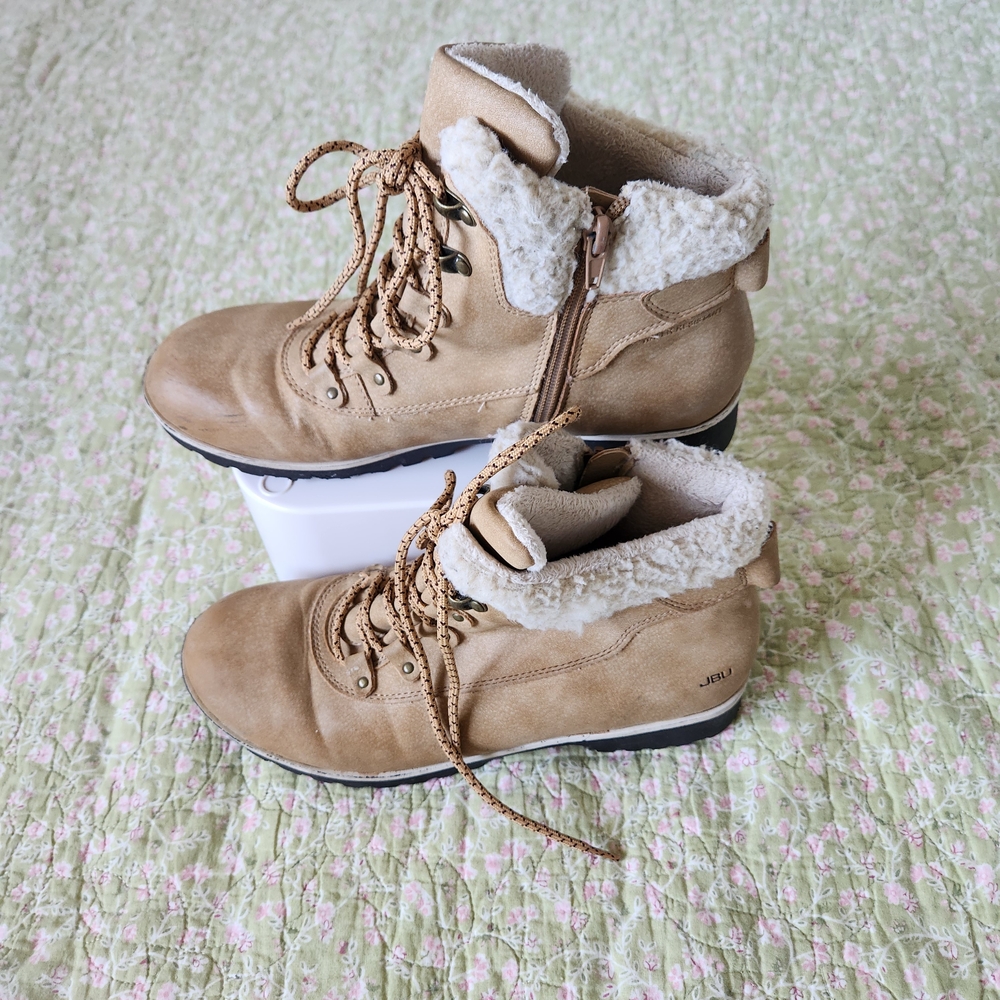 JBU Women's Tan Ankle Boots Size 9M